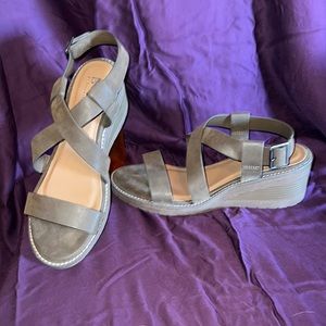*NWOT* Bullboxer wedges.